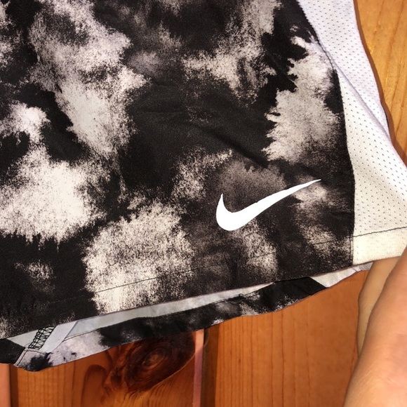 Nike dri fit shorts size large kids spotted print black and white athletic short - Picture 2 of 6